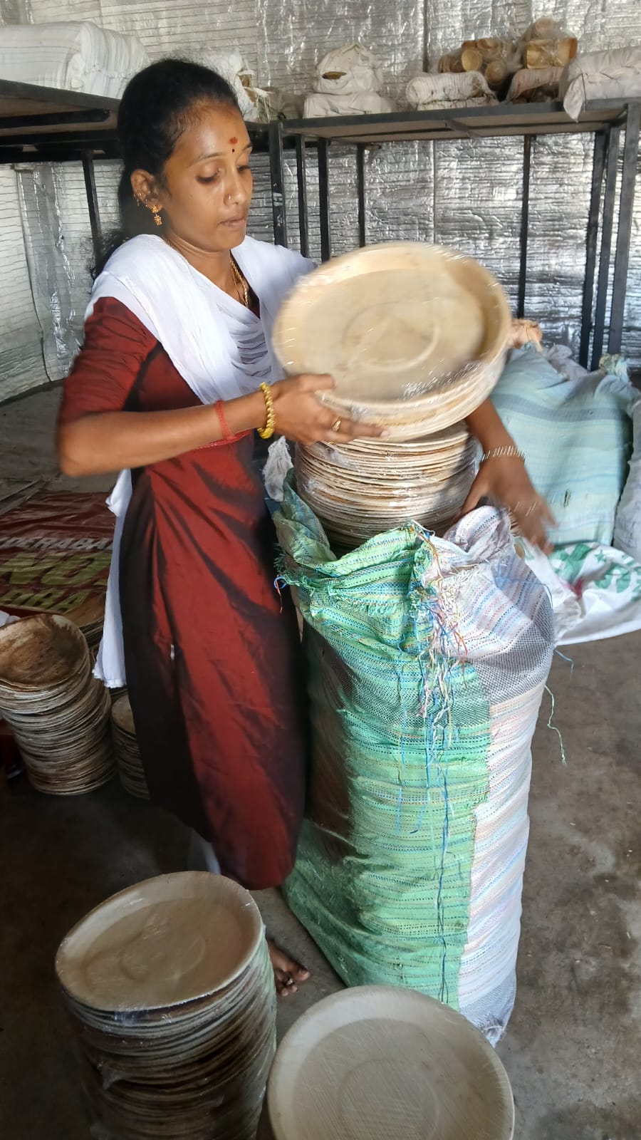 Areca plate packing process